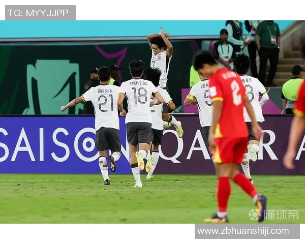 国家足球比赛精彩纷呈各国球队争夺荣誉展现足球魅力与团结精神